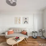 Charming Room In Shared 2-Bedroom Apartment In Paris 5