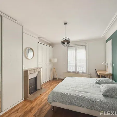 Holiday home Charming In Shared 2-bedroom In 5
